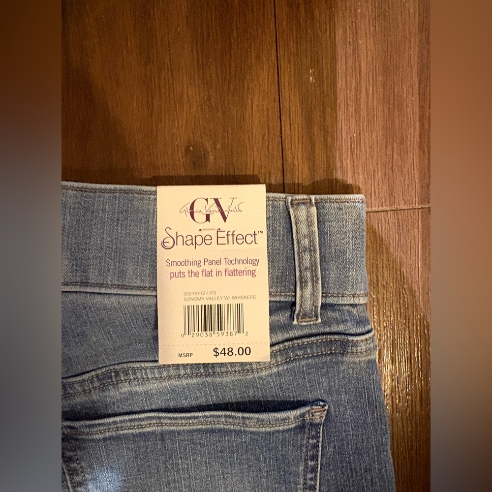 Gloria Vanderbilt Petite Shape Effect Flare Tummy-Control Jeans - Picture 6 of 8